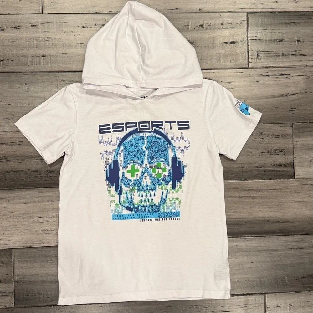 NWOT, White Esports Graphic Hoodie T-Shirt
